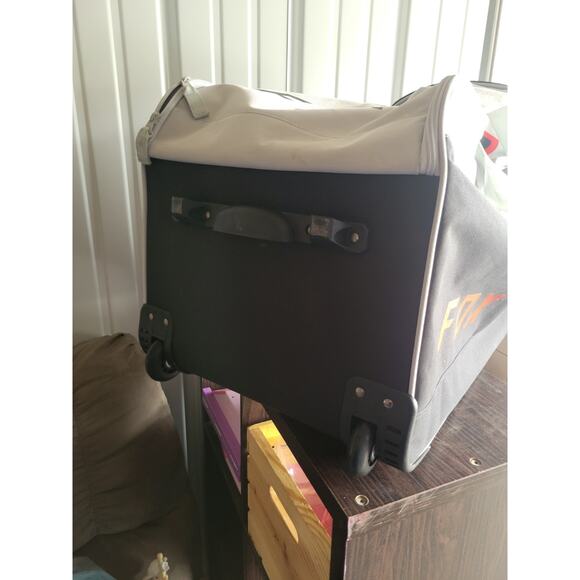 Shuttle 180 Efekt Roller Gear Bag - Picture 6 of 9